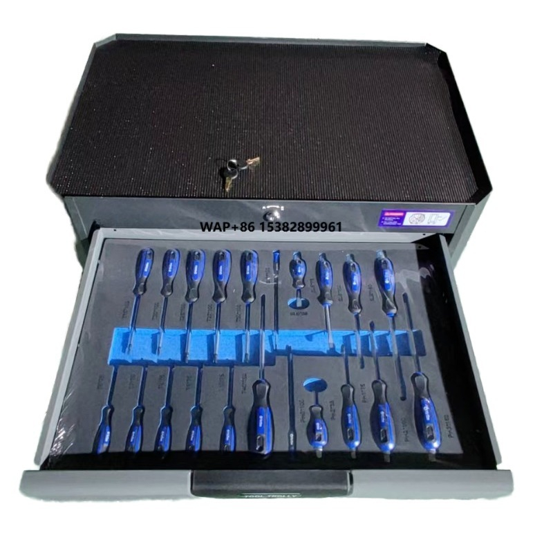 Hand Tools In Workshop - ホットセール 252点セット 車修理工具セット CRV素材 ワークショップ 自動車修理ハンドツール
